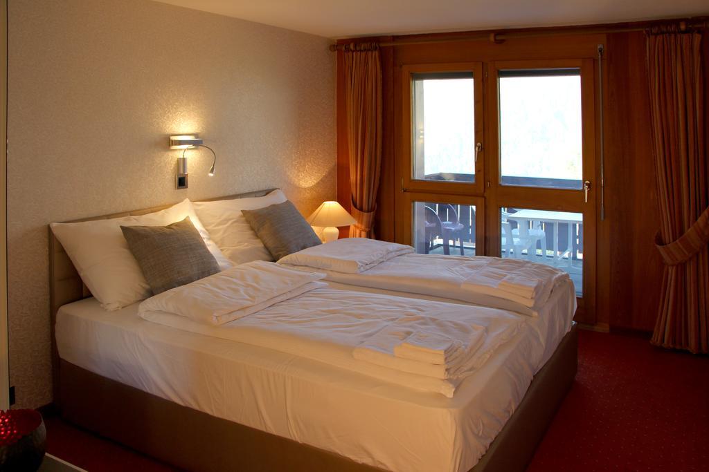 Aparthotel Ambassador เบลวัลด์ ภายนอก รูปภาพ