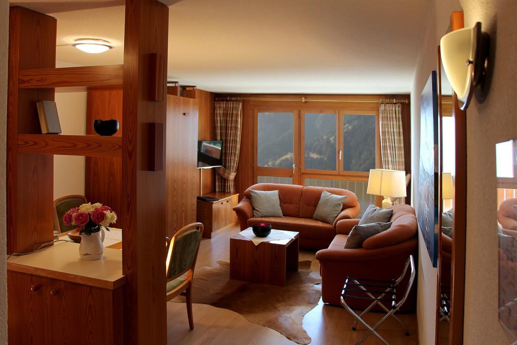 Aparthotel Ambassador เบลวัลด์ ภายนอก รูปภาพ